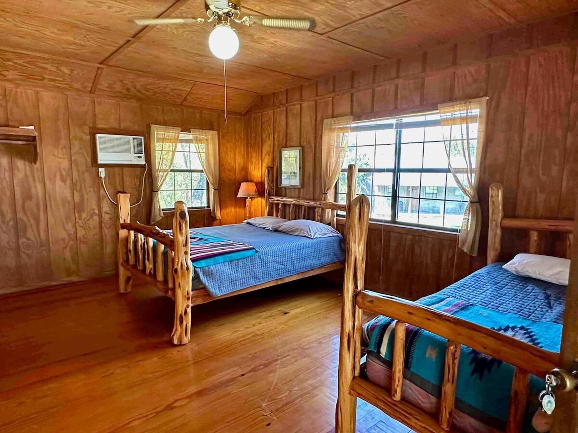 Crc Ranch Retreat Hotel Bandera Quarto foto